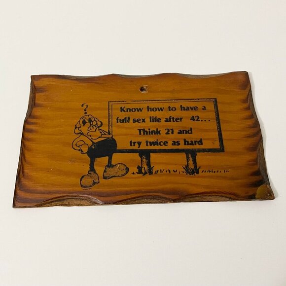 Vintage Wooden Art Bathroom Plaque Joke Sign Made in Canada - Picture 16 of 16